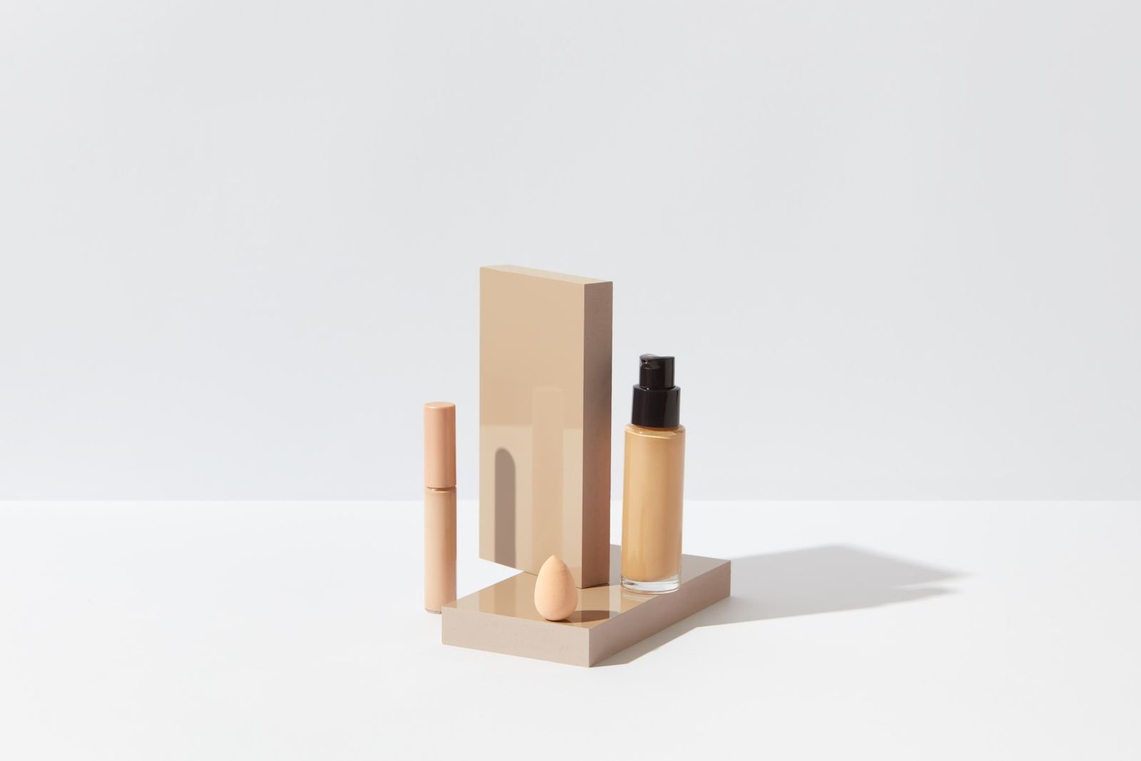 Mineral Sunscreen Pilling Under Makeup: Causes and Practical Fixes